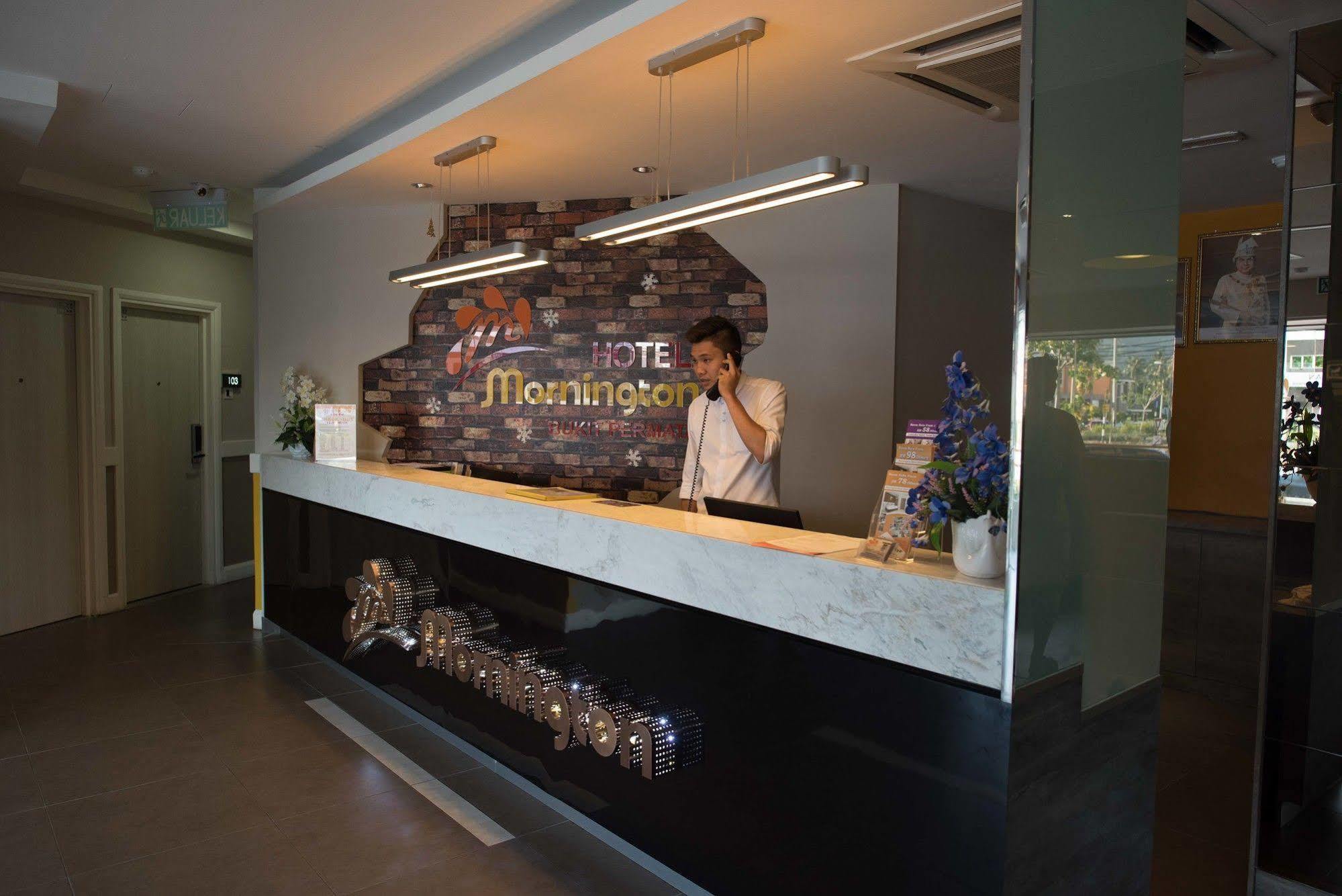 Hotel Mornington Bukit Permata Lumut Bagian luar foto